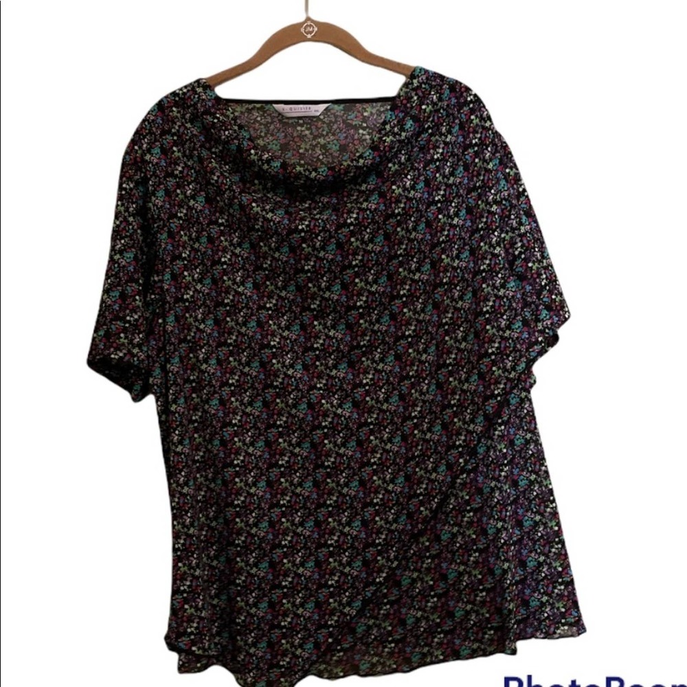 X-quisite Lightweight Black Scoop Neck Top with great draping size 4x